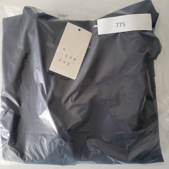 Vest Women's Black Button Front Sleeveless Size XXL Academia, Preppy, Hippie NWT - Picture 8 of 8